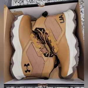 NWT Under Armour UA Stellar G2